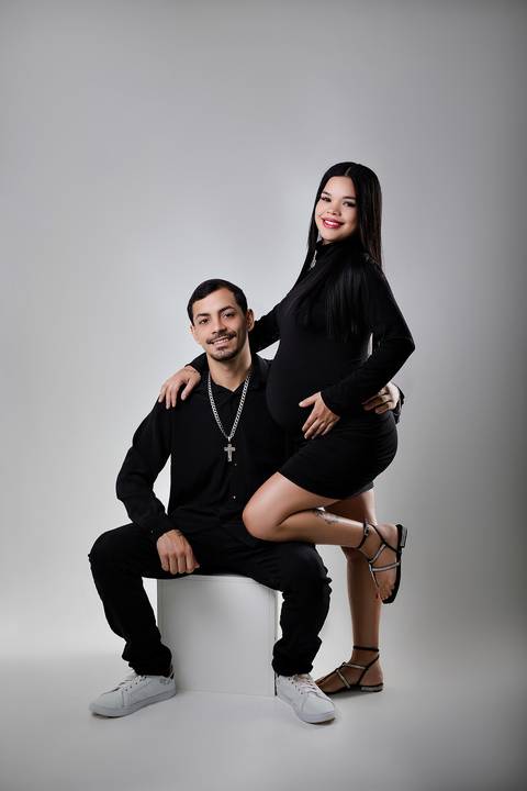 Ensaio gestante estúdio - Leh fotógrafa'