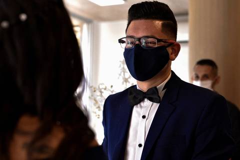 Casamento no cartório sapopemba, durante a pandemia, casamento 2020, sentimento, emoção, casando de mascaras'