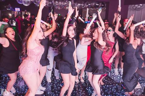 15 meninas com debutante na balada fotografa no abc'