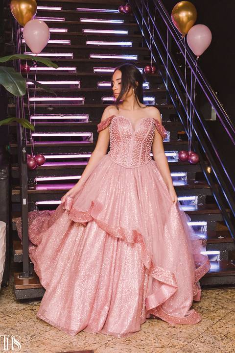 debutante de pé na escada 15 anos - fotografa no abc'