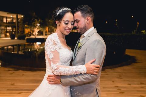 Fotografo de casamento ribeirao preto fotografia de casamento ribeirao preto casamentos Casamento coco bambu ribeirao preto vestido de noiva terno noivo jantar de casamento terno de noivo terno cinza claro shopping iguatemi ribeirao preto'