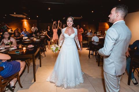 Fotografo de casamento ribeirao preto fotografia de casamento ribeirao preto casamentos Casamento coco bambu ribeirao preto vestido de noiva terno noivo jantar de casamento terno de noivo terno cinza claro shopping iguatemi ribeirao preto'