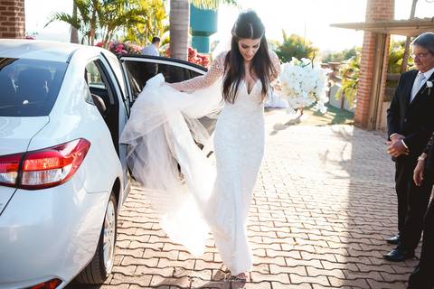 Casamento Vale Imperial Eventos Mococa casamento no campo casamento ao ar livre casamento no por do sol fotografo de casamento em ribeirao preto fotografia de casamento ribeirao preto vestido de noiva cerimonia no campo sapato de noiva penteado de noiva'