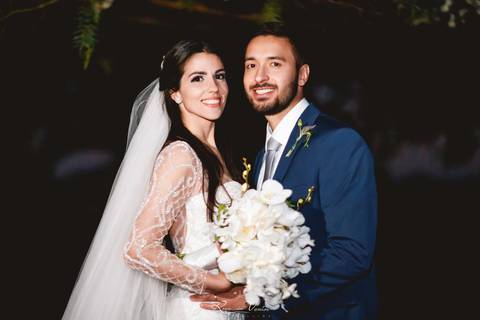 Casamento Vale Imperial Eventos Mococa casamento no campo casamento ao ar livre casamento no por do sol fotografo de casamento em ribeirao preto fotografia de casamento ribeirao preto vestido de noiva terno azul terno de noivo crawford cerimonia no campo'