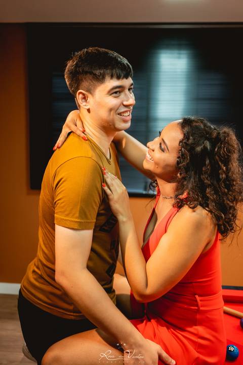 fotografo de casamento ribeirao preto fotografo ribeirão preto ensaio de casal ribeirao preto ensaio pre wedding ribeirao preto ensaio de casal em bar ensaio de casal diferente ensaio casal ribeirao preto ensaio de casal em sinuca ensaio de casal criativo'