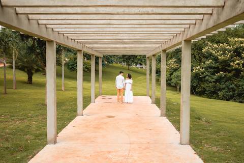 fotografo de casamento ribeirao preto fotografo ribeirão preto ensaio de casal ribeirao preto ensaio pre wedding ribeirao preto pre wedding no campo ensaio de casal ao ar livre ensaio de casal no campo parque olhos dagua ensaio casal ribeirao preto'