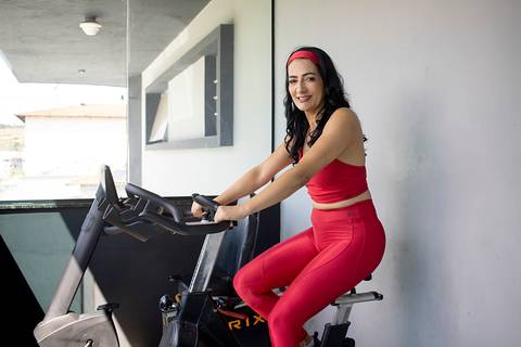 Ensaio Feminino_ Mulher_Fotos Femininas_ Fotos na academia_ Fitness_  Academia_ S A Fitness_ Miriam Faria Fotografia- Fotógrafo em Igaratinga- Fotógrafa em Igaratinga MEnsaio Feminino_ Mulher_Fotos Femininas_ Fotos na G_ Fotografa em São Gonçalo Do Pará'