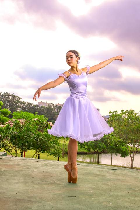 bailaina dançando'