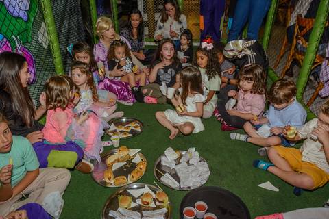

kikarodrigues, fotografo, eventos, guarulhos, festa, infantil, aniversario, enrolados, rapunzel, buffet, moóca, criança, bebê, star kids, guarulhos, lilás, roxo, família, espontâneas'