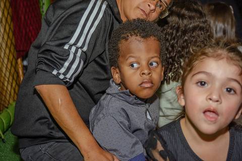 

kikarodrigues, fotografo, eventos, guarulhos, festa, infantil, aniversario, enrolados, rapunzel, buffet, moóca, criança, bebê, star kids, guarulhos, lilás, roxo, família, espontâneas'