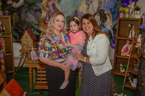 

kikarodrigues, fotografo, eventos, guarulhos, festa, infantil, aniversario, enrolados, rapunzel, buffet, moóca, criança, bebê, star kids, guarulhos, lilás, roxo, família, espontâneas'