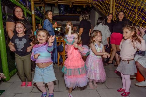 

kikarodrigues, fotografo, eventos, guarulhos, festa, infantil, aniversario, enrolados, rapunzel, buffet, moóca, criança, bebê, star kids, guarulhos, lilás, roxo, família, espontâneas'