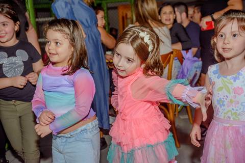 

kikarodrigues, fotografo, eventos, guarulhos, festa, infantil, aniversario, enrolados, rapunzel, buffet, moóca, criança, bebê, star kids, guarulhos, lilás, roxo, família, espontâneas'