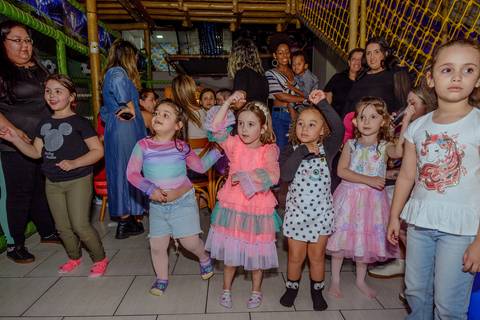 

kikarodrigues, fotografo, eventos, guarulhos, festa, infantil, aniversario, enrolados, rapunzel, buffet, moóca, criança, bebê, star kids, guarulhos, lilás, roxo, família, espontâneas'