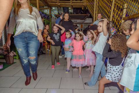 

kikarodrigues, fotografo, eventos, guarulhos, festa, infantil, aniversario, enrolados, rapunzel, buffet, moóca, criança, bebê, star kids, guarulhos, lilás, roxo, família, espontâneas'