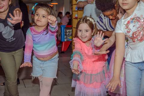 

kikarodrigues, fotografo, eventos, guarulhos, festa, infantil, aniversario, enrolados, rapunzel, buffet, moóca, criança, bebê, star kids, guarulhos, lilás, roxo, família, espontâneas'