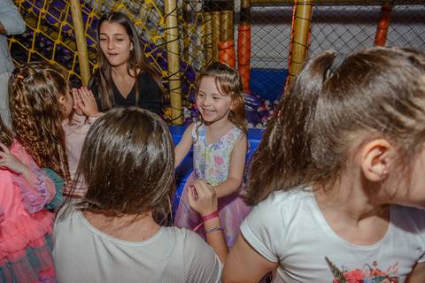 

kikarodrigues, fotografo, eventos, guarulhos, festa, infantil, aniversario, enrolados, rapunzel, buffet, moóca, criança, bebê, star kids, guarulhos, lilás, roxo, família, espontâneas'