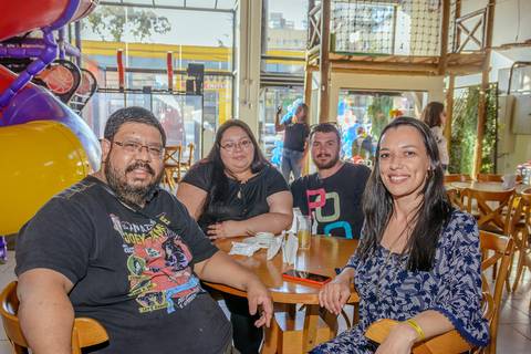 

kikarodrigues, fotografo, eventos, guarulhos, festa, infantil, aniversario, enrolados, rapunzel, buffet, moóca, criança, bebê, star kids, guarulhos, lilás, roxo, família, espontâneas'