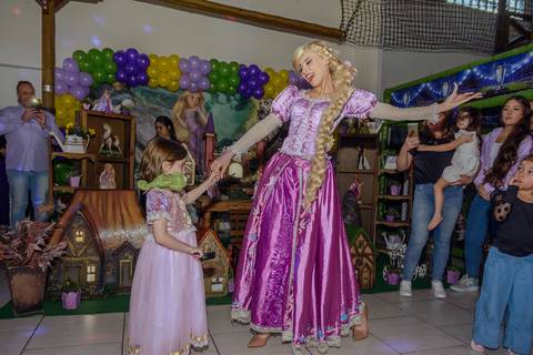 

kikarodrigues, fotografo, eventos, guarulhos, festa, infantil, aniversario, enrolados, rapunzel, buffet, moóca, criança, bebê, star kids, guarulhos, lilás, roxo, família, espontâneas'