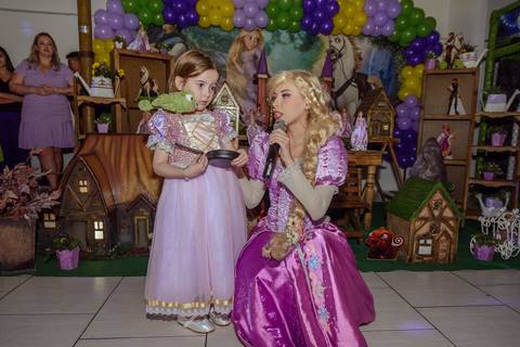 

kikarodrigues, fotografo, eventos, guarulhos, festa, infantil, aniversario, enrolados, rapunzel, buffet, moóca, criança, bebê, star kids, guarulhos, lilás, roxo, família, espontâneas'