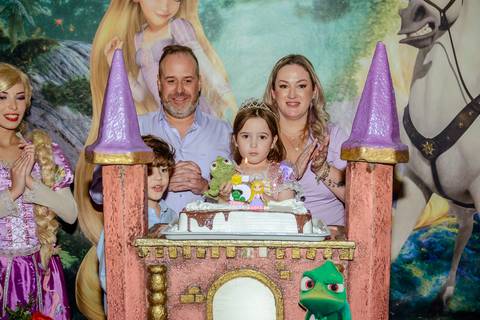 

kikarodrigues, fotografo, eventos, guarulhos, festa, infantil, aniversario, enrolados, rapunzel, buffet, moóca, criança, bebê, star kids, guarulhos, lilás, roxo, família, espontâneas'