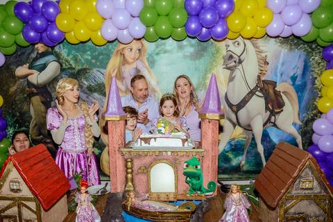 

kikarodrigues, fotografo, eventos, guarulhos, festa, infantil, aniversario, enrolados, rapunzel, buffet, moóca, criança, bebê, star kids, guarulhos, lilás, roxo, família, espontâneas'