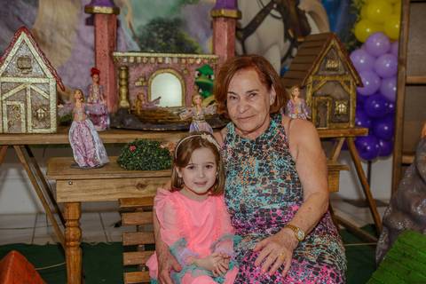 

kikarodrigues, fotografo, eventos, guarulhos, festa, infantil, aniversario, enrolados, rapunzel, buffet, moóca, criança, bebê, star kids, guarulhos, lilás, roxo, família, espontâneas'