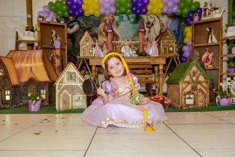 

kikarodrigues, fotografo, eventos, guarulhos, festa, infantil, aniversario, enrolados, rapunzel, buffet, moóca, criança, bebê, star kids, guarulhos, lilás, roxo, família, espontâneas'