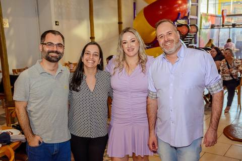 

kikarodrigues, fotografo, eventos, guarulhos, festa, infantil, aniversario, enrolados, rapunzel, buffet, moóca, criança, bebê, star kids, guarulhos, lilás, roxo, família, espontâneas'