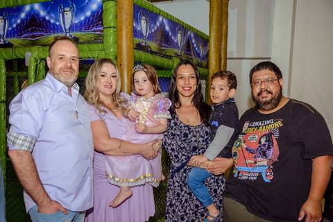 

kikarodrigues, fotografo, eventos, guarulhos, festa, infantil, aniversario, enrolados, rapunzel, buffet, moóca, criança, bebê, star kids, guarulhos, lilás, roxo, família, espontâneas'