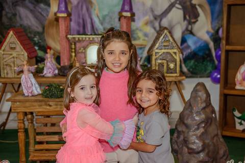 

kikarodrigues, fotografo, eventos, guarulhos, festa, infantil, aniversario, enrolados, rapunzel, buffet, moóca, criança, bebê, star kids, guarulhos, lilás, roxo, família, espontâneas'