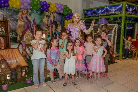 

kikarodrigues, fotografo, eventos, guarulhos, festa, infantil, aniversario, enrolados, rapunzel, buffet, moóca, criança, bebê, star kids, guarulhos, lilás, roxo, família, espontâneas'