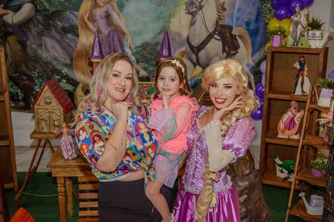 

kikarodrigues, fotografo, eventos, guarulhos, festa, infantil, aniversario, enrolados, rapunzel, buffet, moóca, criança, bebê, star kids, guarulhos, lilás, roxo, família, espontâneas'