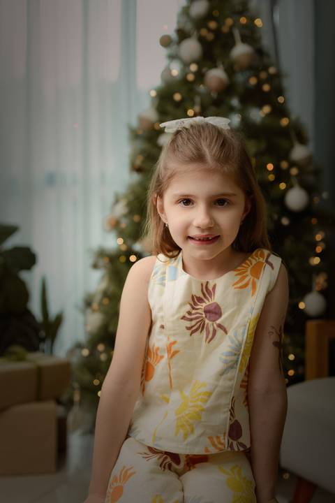 kikarodrigues, guarulhos, ensaio de natal, estudio, marrom, classico, boho, luxo, elegante, preto, branco, mulher, família, bebê, criança, papai noel, presente'