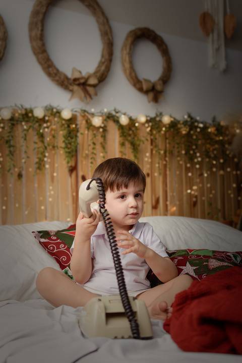 kikarodrigues, guarulhos, ensaio de natal, estudio, marrom, classico, boho, luxo, elegante, preto, branco, mulher, família, bebê, criança, papai noel, presente'