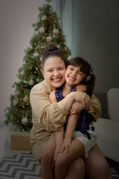kikarodrigues, guarulhos, ensaio de natal, estudio, marrom, classico, boho, luxo, elegante, preto, branco, mulher, família, bebê, criança, papai noel, presente'