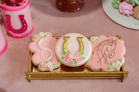 

kikarodrigues, fotografo, eventos, guarulhos, festa, infantil, aniversario, ana castela, buffet, criança, bebê, guarulhos, rosa, marrom, dourado, boiadeira, família, espontâneas, documental, alegria'