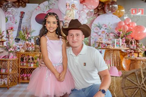 

kikarodrigues, fotografo, eventos, guarulhos, festa, infantil, aniversario, ana castela, buffet, criança, bebê, guarulhos, rosa, marrom, dourado, boiadeira, família, espontâneas, documental, alegria'