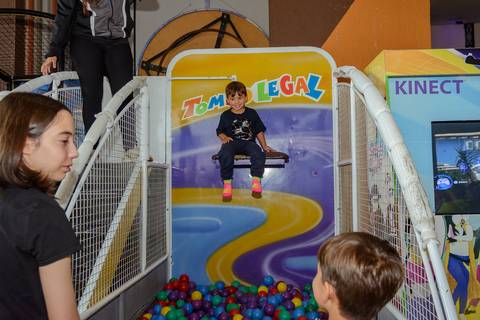 

kikarodrigues, fotografo, eventos, guarulhos, festa, infantil, aniversario, ana castela, buffet, criança, bebê, guarulhos, rosa, marrom, dourado, boiadeira, família, espontâneas, documental, alegria'