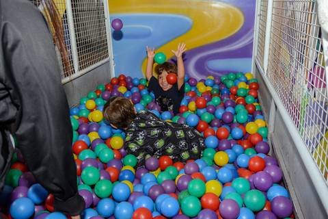 

kikarodrigues, fotografo, eventos, guarulhos, festa, infantil, aniversario, ana castela, buffet, criança, bebê, guarulhos, rosa, marrom, dourado, boiadeira, família, espontâneas, documental, alegria'