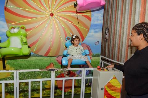 

kikarodrigues, fotografo, eventos, guarulhos, festa, infantil, aniversario, ana castela, buffet, criança, bebê, guarulhos, rosa, marrom, dourado, boiadeira, família, espontâneas, documental, alegria'