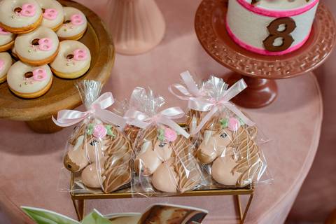 

kikarodrigues, fotografo, eventos, guarulhos, festa, infantil, aniversario, ana castela, buffet, criança, bebê, guarulhos, rosa, marrom, dourado, boiadeira, família, espontâneas, documental, alegria'