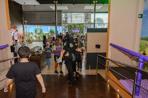 

kikarodrigues, fotografo, eventos, guarulhos, festa, infantil, aniversario, ana castela, buffet, criança, bebê, guarulhos, rosa, marrom, dourado, boiadeira, família, espontâneas, documental, alegria'