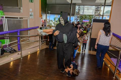 

kikarodrigues, fotografo, eventos, guarulhos, festa, infantil, aniversario, ana castela, buffet, criança, bebê, guarulhos, rosa, marrom, dourado, boiadeira, família, espontâneas, documental, alegria'