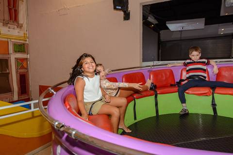 

kikarodrigues, fotografo, eventos, guarulhos, festa, infantil, aniversario, ana castela, buffet, criança, bebê, guarulhos, rosa, marrom, dourado, boiadeira, família, espontâneas, documental, alegria'