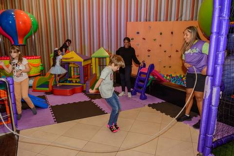 

kikarodrigues, fotografo, eventos, guarulhos, festa, infantil, aniversario, ana castela, buffet, criança, bebê, guarulhos, rosa, marrom, dourado, boiadeira, família, espontâneas, documental, alegria'