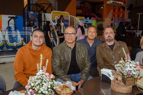 

kikarodrigues, fotografo, eventos, guarulhos, festa, infantil, aniversario, ana castela, buffet, criança, bebê, guarulhos, rosa, marrom, dourado, boiadeira, família, espontâneas, documental, alegria'