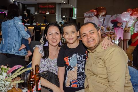 

kikarodrigues, fotografo, eventos, guarulhos, festa, infantil, aniversario, ana castela, buffet, criança, bebê, guarulhos, rosa, marrom, dourado, boiadeira, família, espontâneas, documental, alegria'