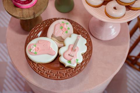 

kikarodrigues, fotografo, eventos, guarulhos, festa, infantil, aniversario, ana castela, buffet, criança, bebê, guarulhos, rosa, marrom, dourado, boiadeira, família, espontâneas, documental, alegria'