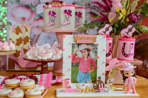 

kikarodrigues, fotografo, eventos, guarulhos, festa, infantil, aniversario, ana castela, buffet, criança, bebê, guarulhos, rosa, marrom, dourado, boiadeira, família, espontâneas, documental, alegria'